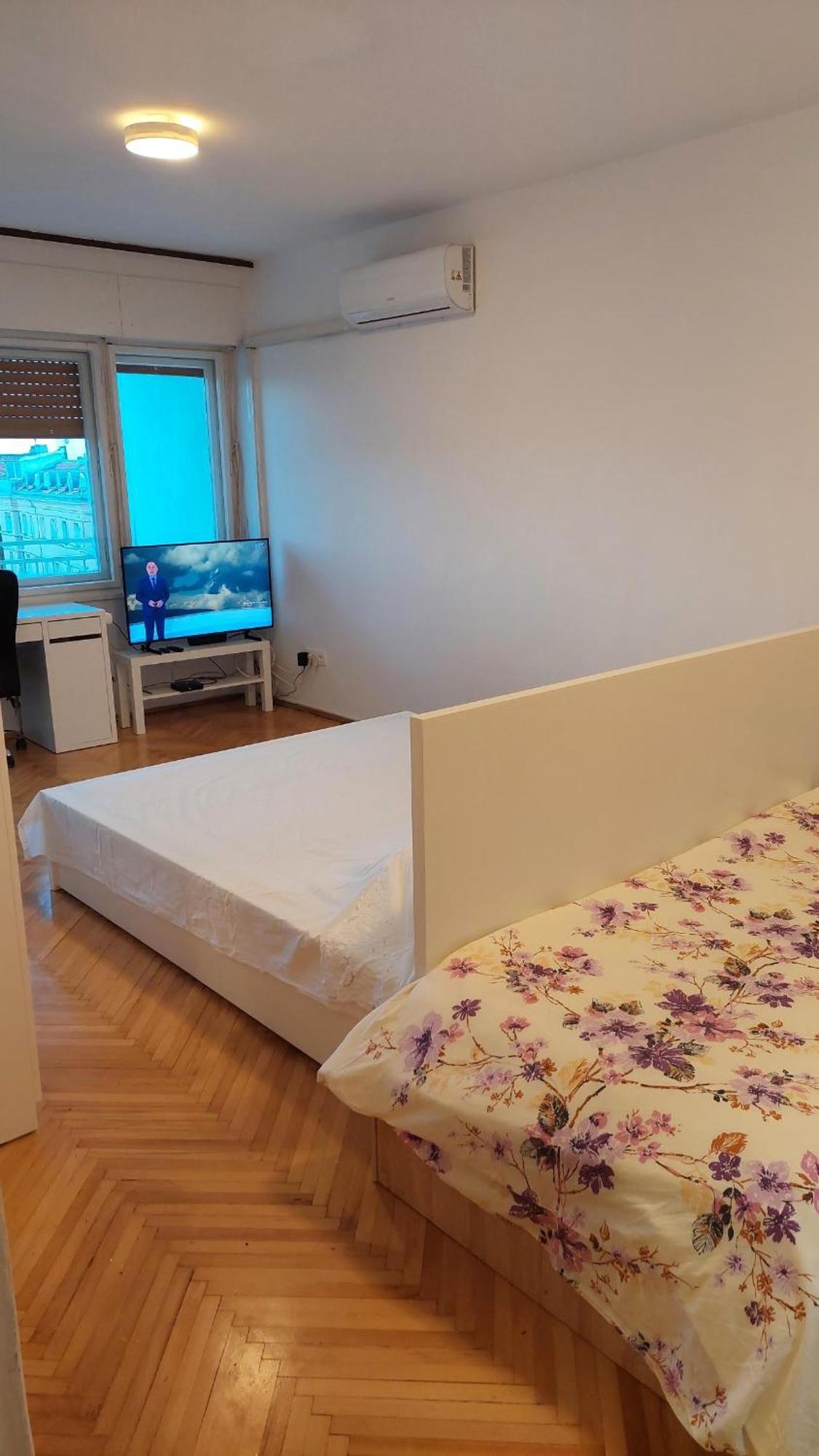 Room With Private Toilet And Balcony In City Center In Shared Apartment Split Extérieur photo